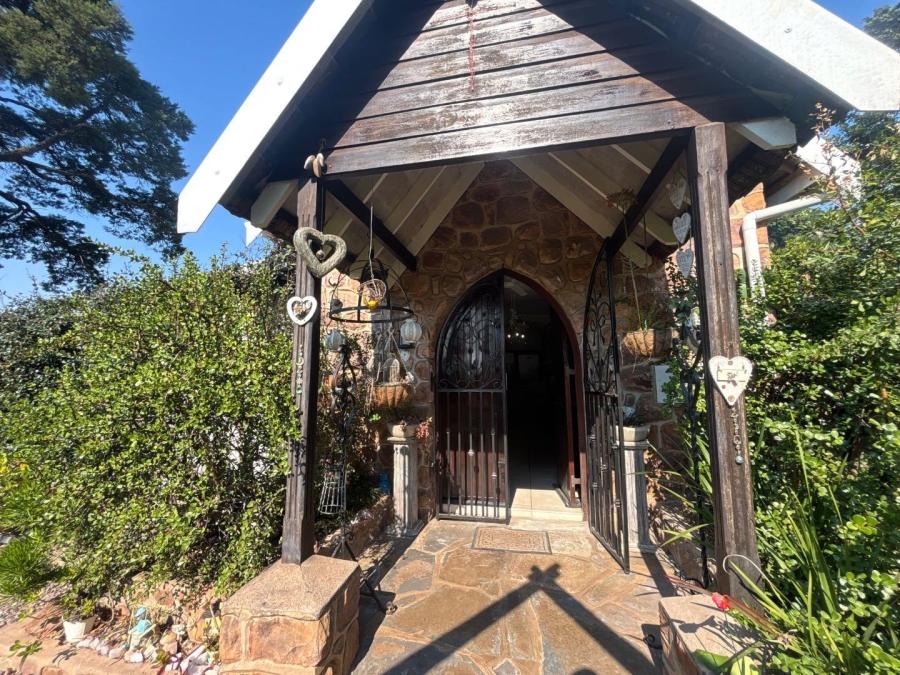 2 Bedroom Property for Sale in Hillcrest KwaZulu-Natal