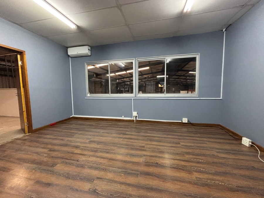 To Let Commercial Property for Rent in Westmead KwaZulu-Natal