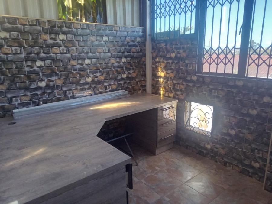 3 Bedroom Property for Sale in Crossmoor KwaZulu-Natal