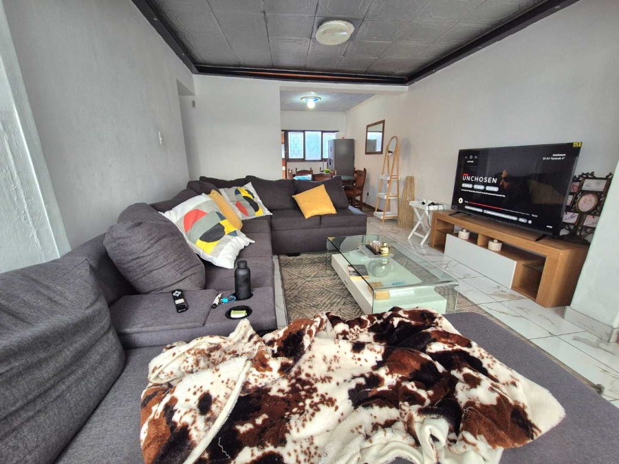 2 Bedroom Property for Sale in Amanzimtoti KwaZulu-Natal