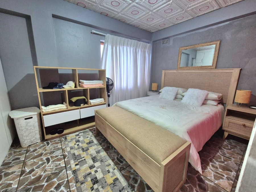 2 Bedroom Property for Sale in Amanzimtoti KwaZulu-Natal