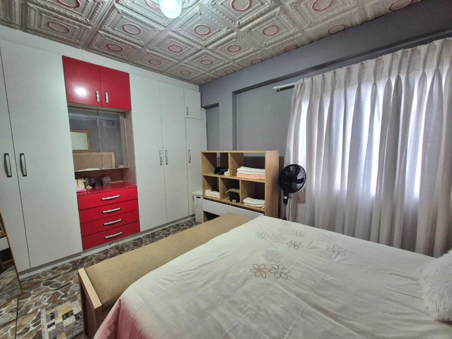 2 Bedroom Property for Sale in Amanzimtoti KwaZulu-Natal