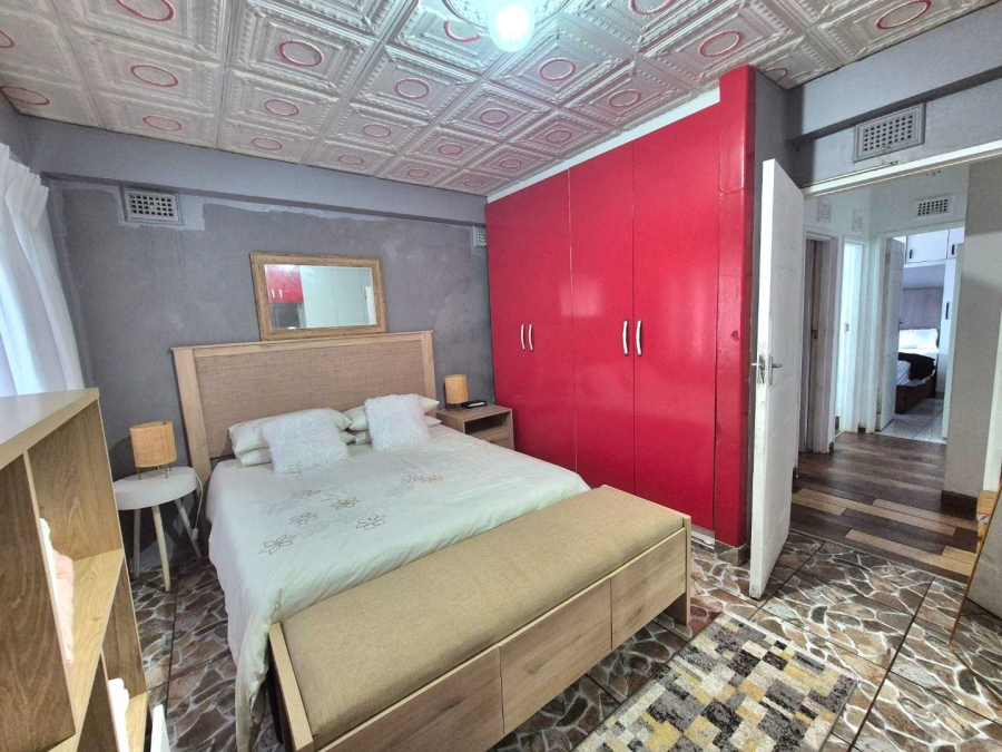 2 Bedroom Property for Sale in Amanzimtoti KwaZulu-Natal