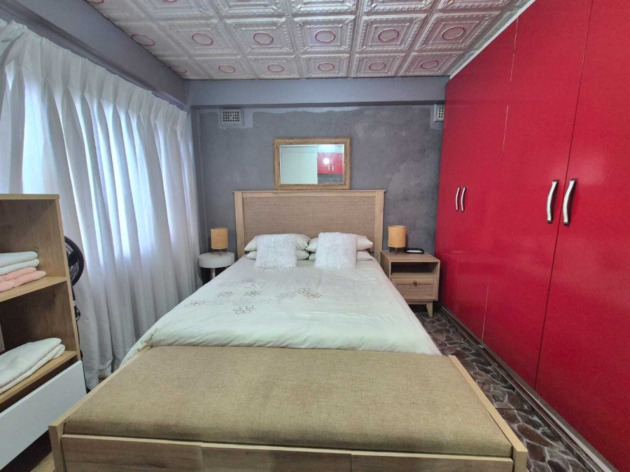 2 Bedroom Property for Sale in Amanzimtoti KwaZulu-Natal