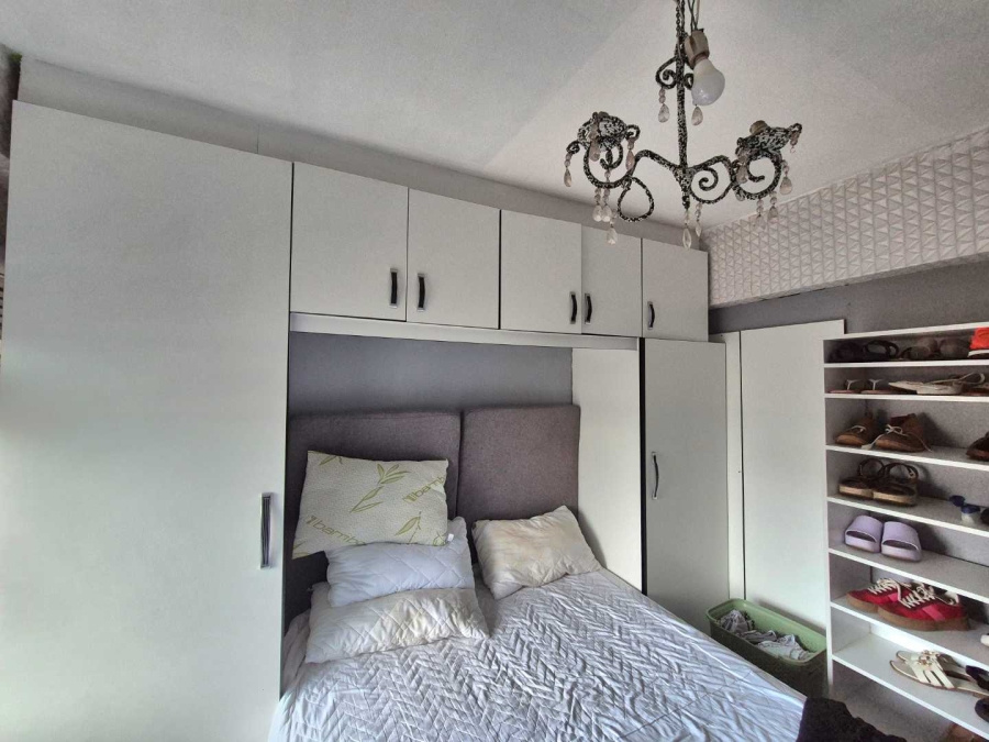 2 Bedroom Property for Sale in Amanzimtoti KwaZulu-Natal
