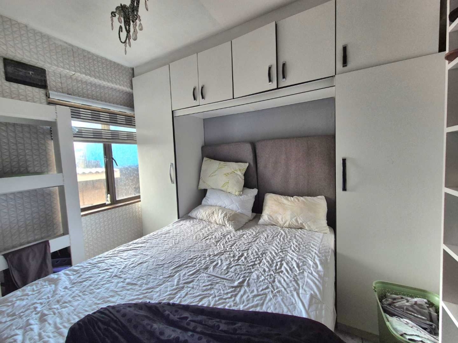 2 Bedroom Property for Sale in Amanzimtoti KwaZulu-Natal