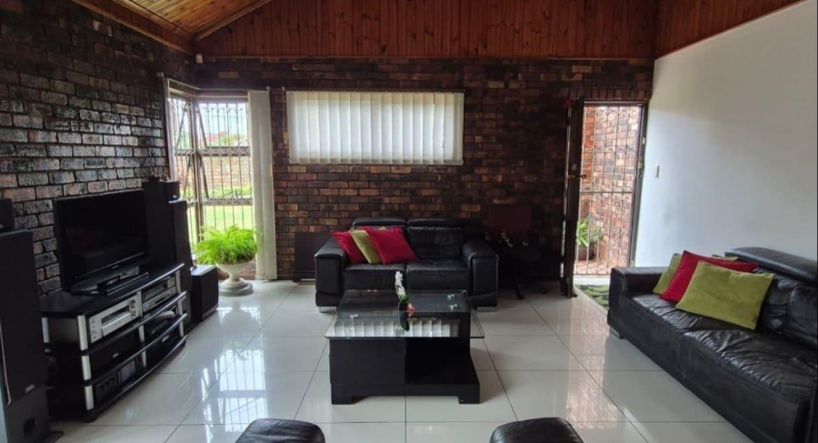 4 Bedroom Property for Sale in Moorton KwaZulu-Natal