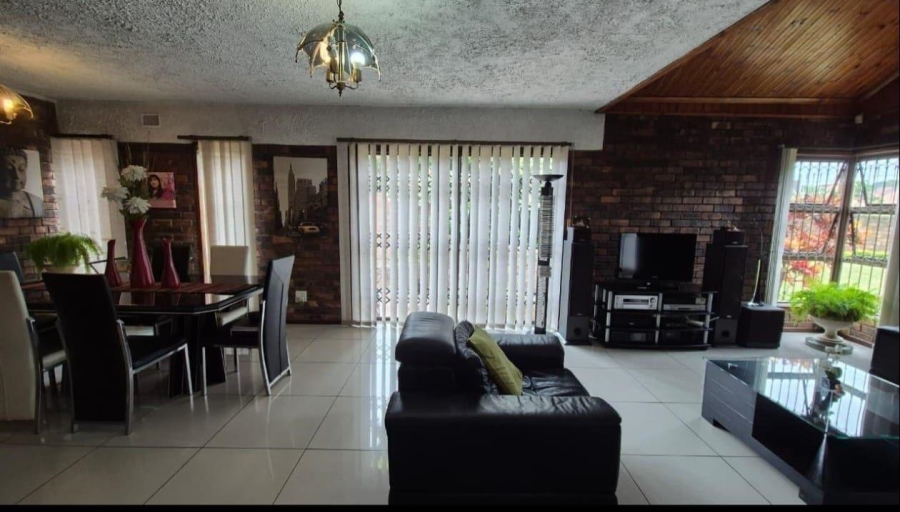 4 Bedroom Property for Sale in Moorton KwaZulu-Natal