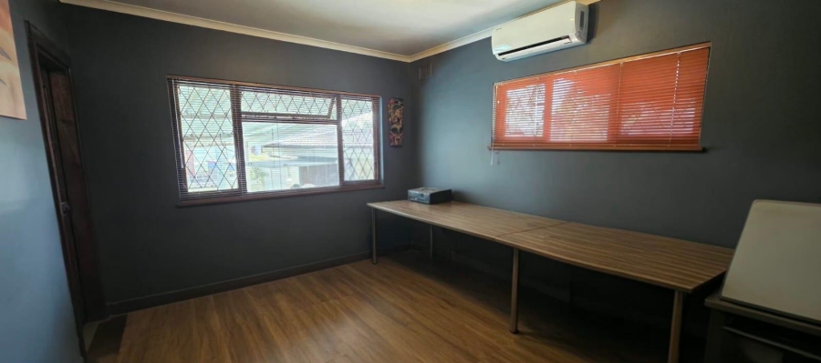 4 Bedroom Property for Sale in Bluff KwaZulu-Natal