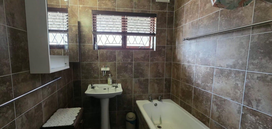 4 Bedroom Property for Sale in Bluff KwaZulu-Natal