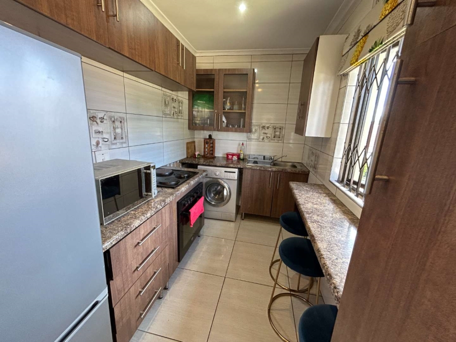 1 Bedroom Property for Sale in Hillcrest KwaZulu-Natal
