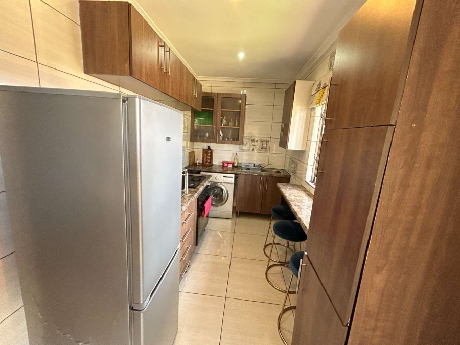 1 Bedroom Property for Sale in Hillcrest KwaZulu-Natal