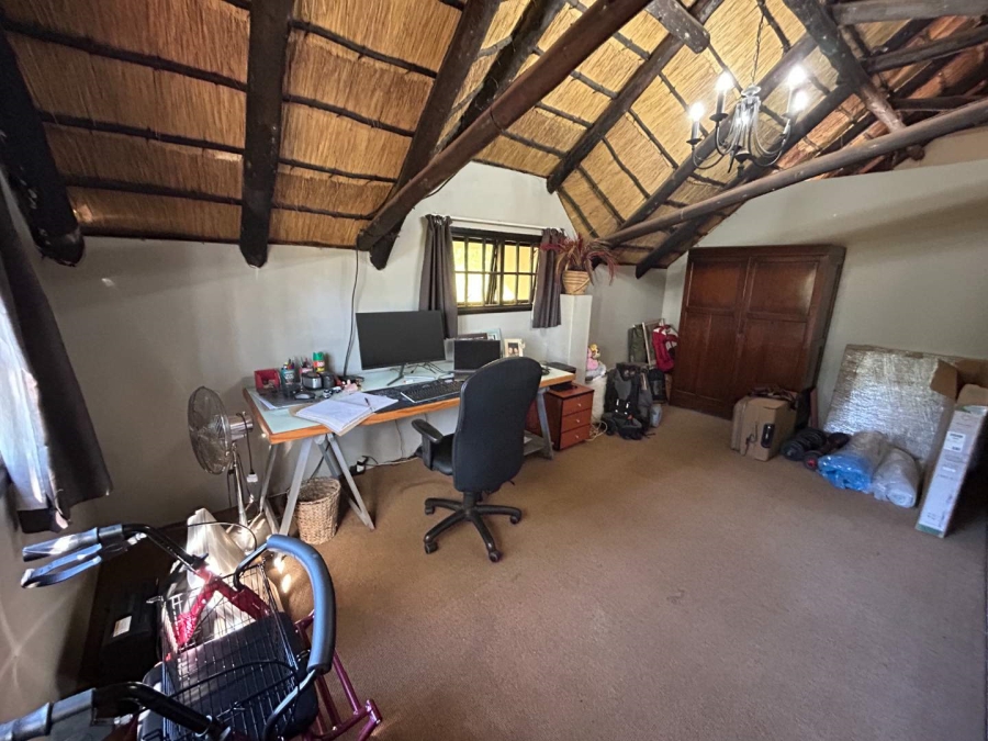 2 Bedroom Property for Sale in Crestholme KwaZulu-Natal