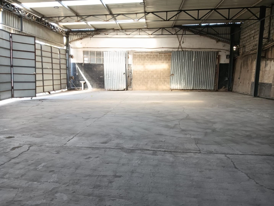 To Let Commercial Property for Rent in Queensburgh KwaZulu-Natal