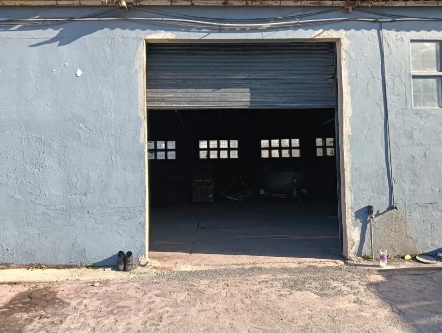 To Let Commercial Property for Rent in Queensburgh KwaZulu-Natal
