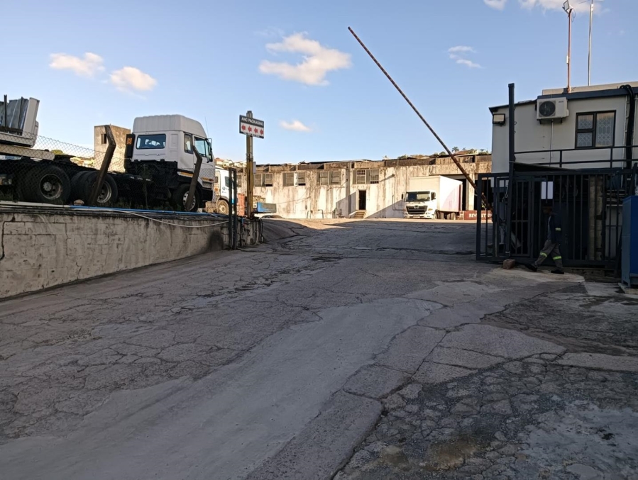 To Let Commercial Property for Rent in Queensburgh KwaZulu-Natal