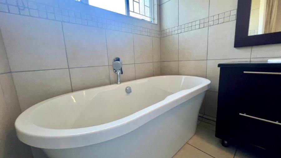 3 Bedroom Property for Sale in Umhlanga KwaZulu-Natal