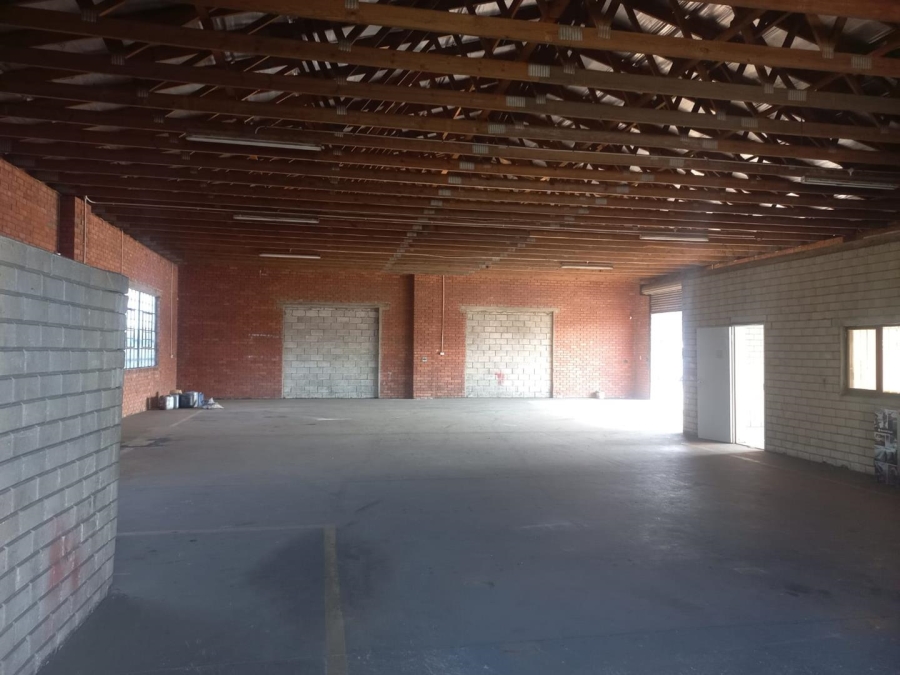 To Let Commercial Property for Rent in Alton KwaZulu-Natal