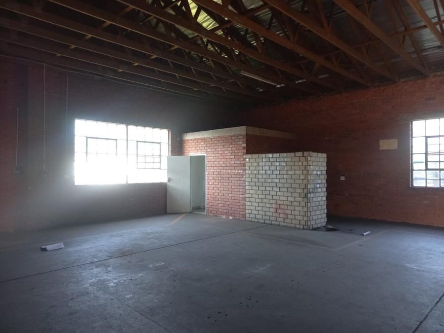 To Let Commercial Property for Rent in Alton KwaZulu-Natal
