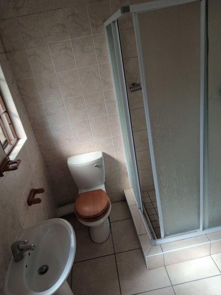 To Let 2 Bedroom Property for Rent in Chiltern Hills KwaZulu-Natal