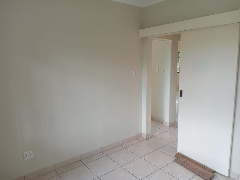 To Let 2 Bedroom Property for Rent in Chiltern Hills KwaZulu-Natal