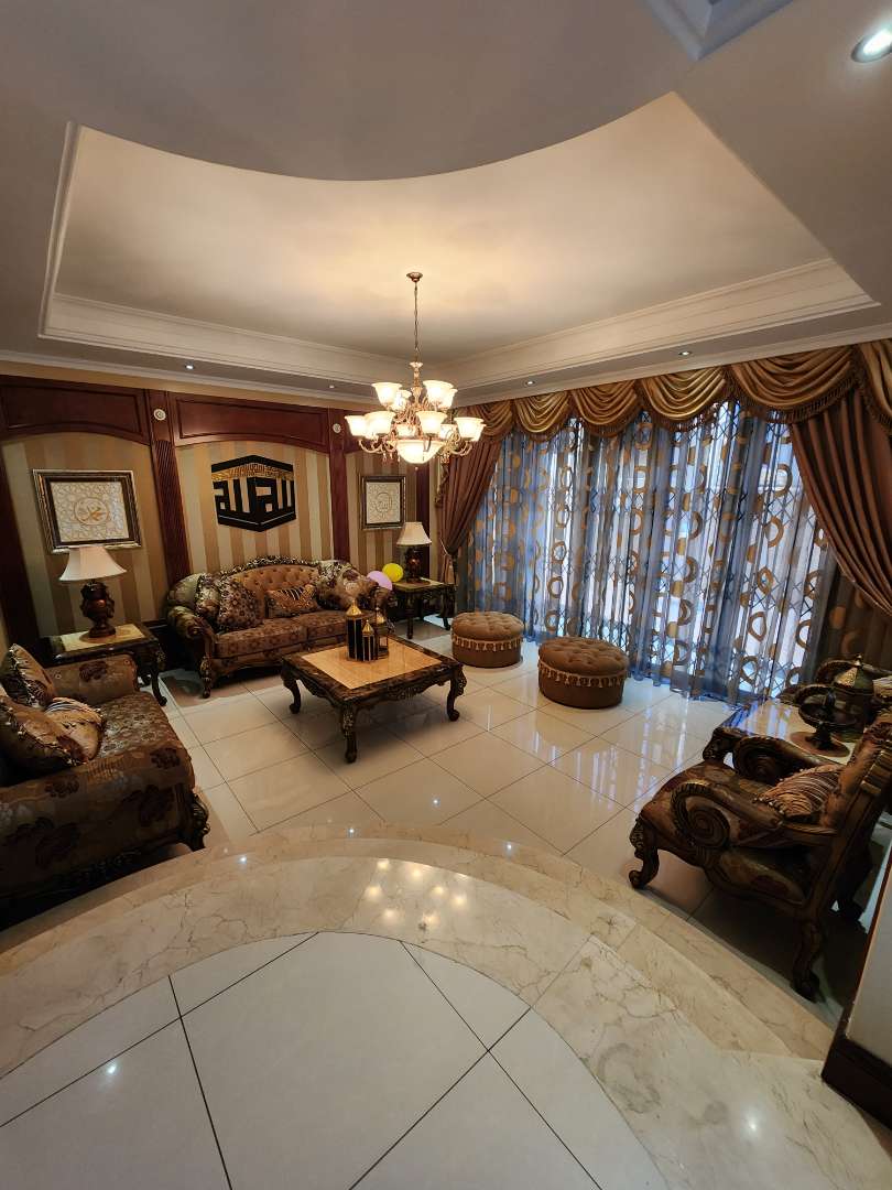 6 Bedroom Property for Sale in Palmiet KwaZulu-Natal