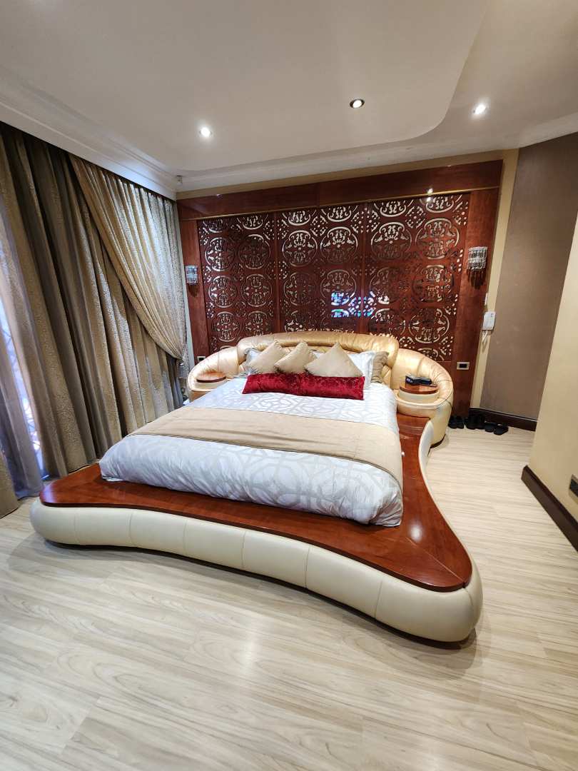 6 Bedroom Property for Sale in Palmiet KwaZulu-Natal