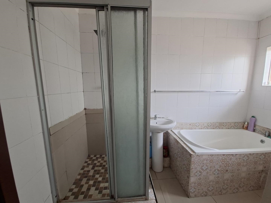 3 Bedroom Property for Sale in Pinetown KwaZulu-Natal