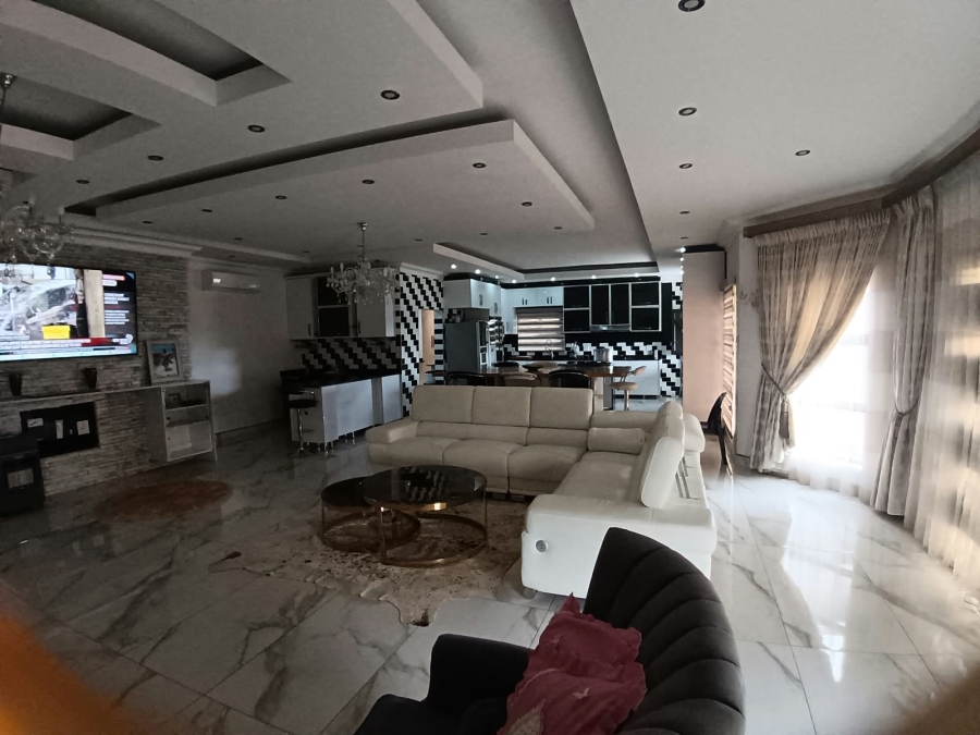 6 Bedroom Property for Sale in Cato Ridge KwaZulu-Natal