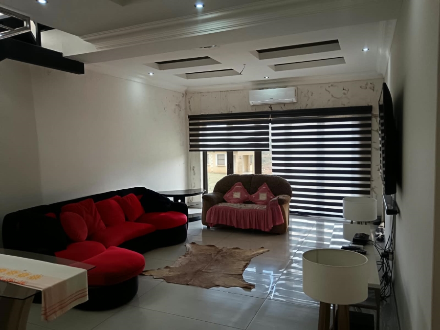 6 Bedroom Property for Sale in Cato Ridge KwaZulu-Natal