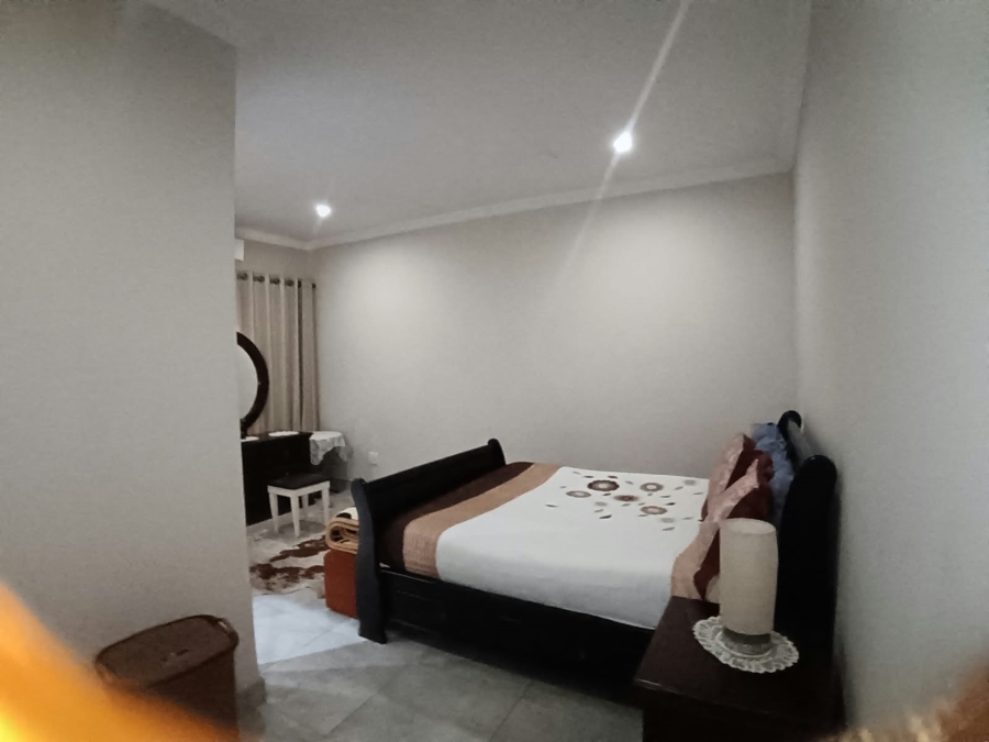 6 Bedroom Property for Sale in Cato Ridge KwaZulu-Natal