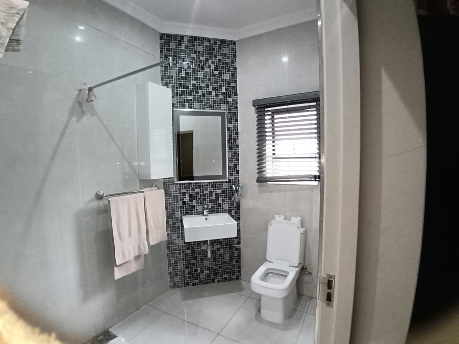 6 Bedroom Property for Sale in Cato Ridge KwaZulu-Natal