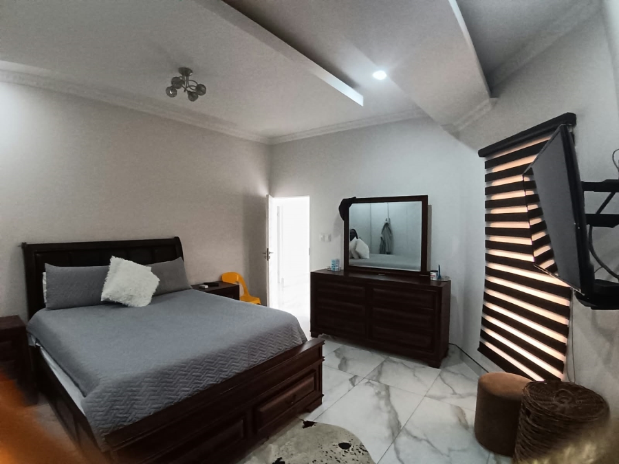 6 Bedroom Property for Sale in Cato Ridge KwaZulu-Natal