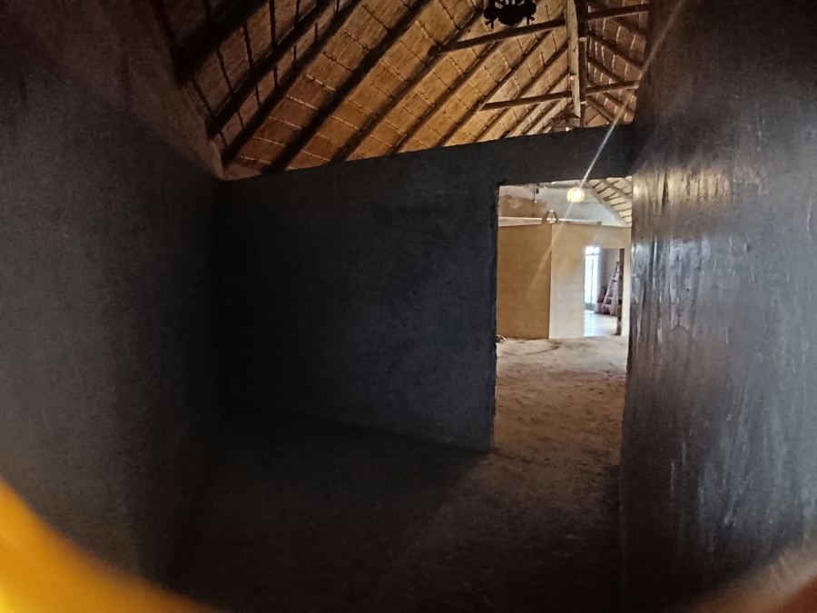 6 Bedroom Property for Sale in Cato Ridge KwaZulu-Natal