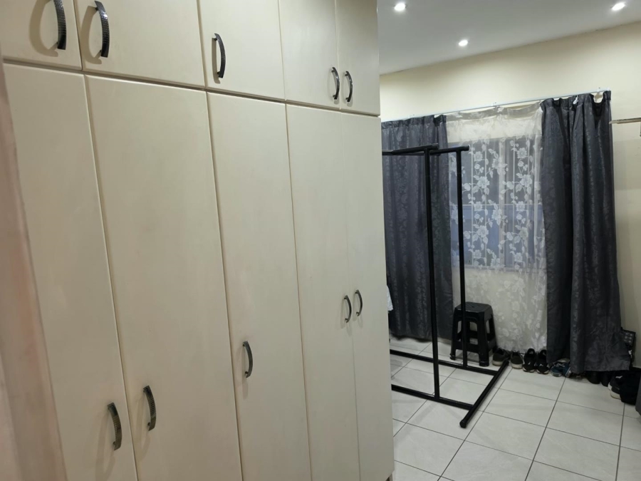 2 Bedroom Property for Sale in Windermere KwaZulu-Natal
