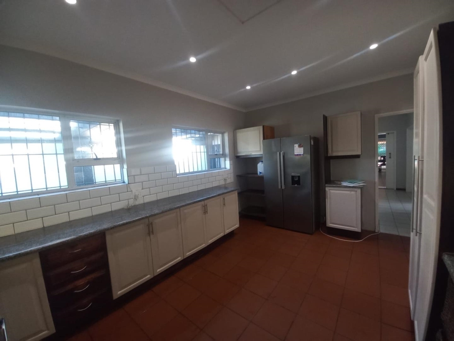 4 Bedroom Property for Sale in Meer En See KwaZulu-Natal