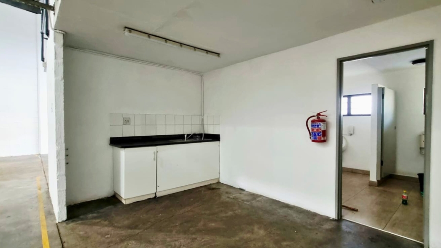 To Let Commercial Property for Rent in Red Hill KwaZulu-Natal