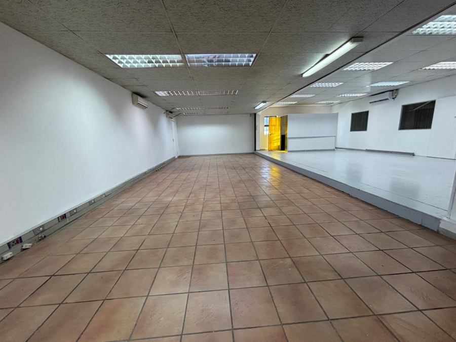To Let Commercial Property for Rent in Mahogany Ridge KwaZulu-Natal