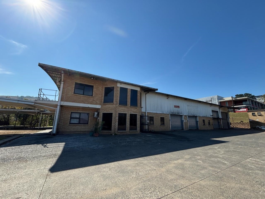 To Let Commercial Property for Rent in Mahogany Ridge KwaZulu-Natal