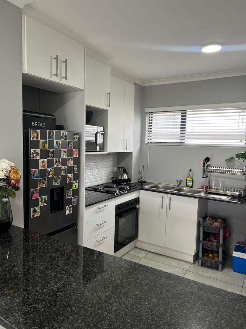 To Let 2 Bedroom Property for Rent in Hayfields KwaZulu-Natal