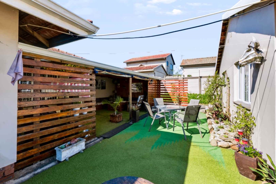 4 Bedroom Property for Sale in Athlone Park KwaZulu-Natal