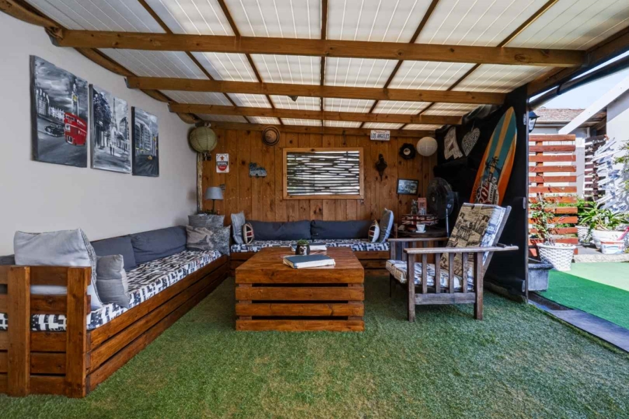4 Bedroom Property for Sale in Athlone Park KwaZulu-Natal