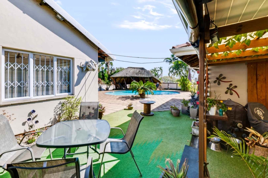 4 Bedroom Property for Sale in Athlone Park KwaZulu-Natal