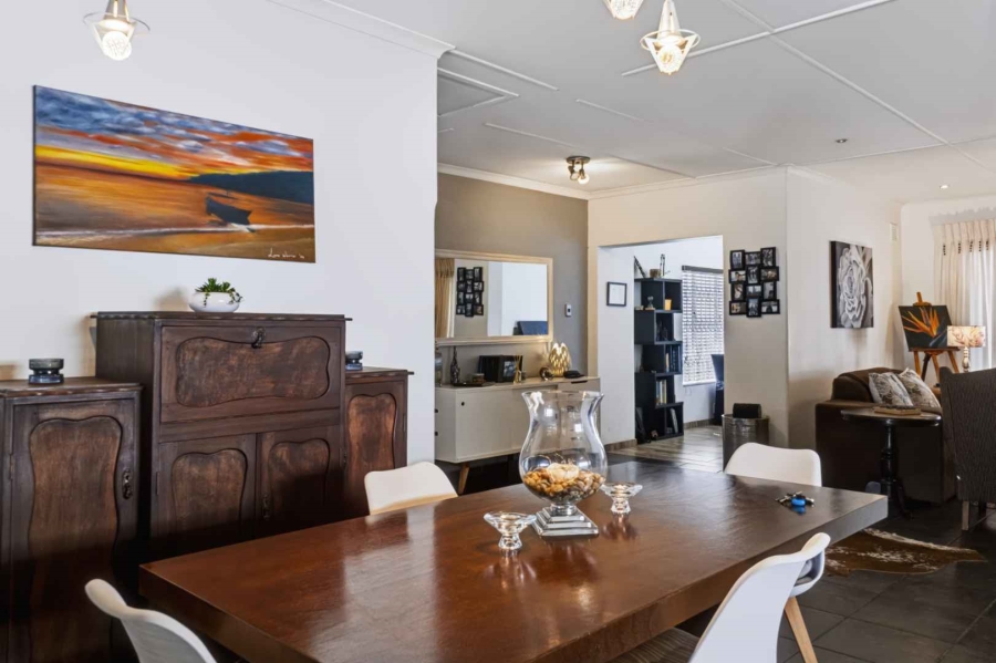 4 Bedroom Property for Sale in Athlone Park KwaZulu-Natal