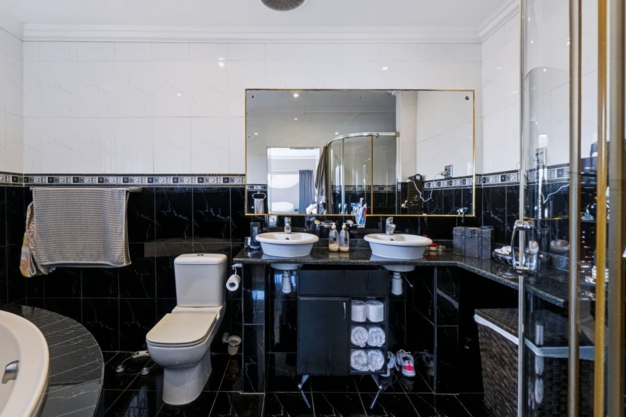 4 Bedroom Property for Sale in Athlone Park KwaZulu-Natal