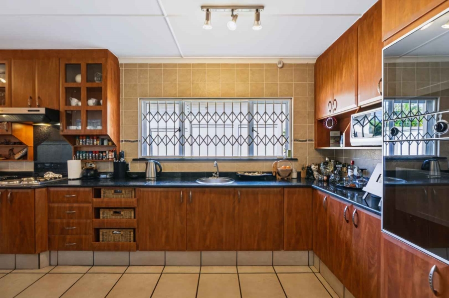 4 Bedroom Property for Sale in Athlone Park KwaZulu-Natal
