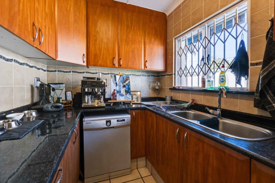4 Bedroom Property for Sale in Athlone Park KwaZulu-Natal