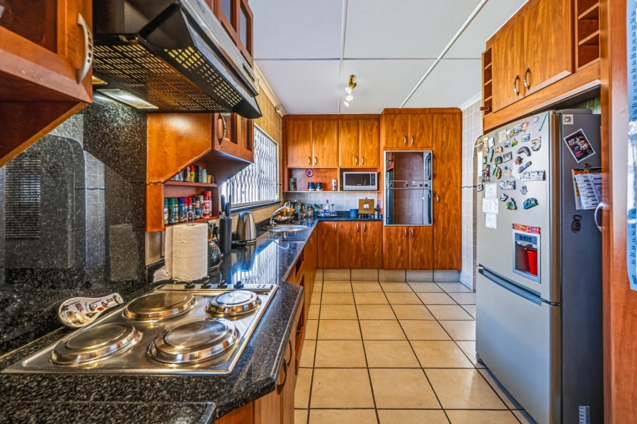 4 Bedroom Property for Sale in Athlone Park KwaZulu-Natal