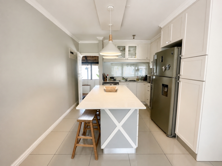 To Let 2 Bedroom Property for Rent in Umhlanga KwaZulu-Natal