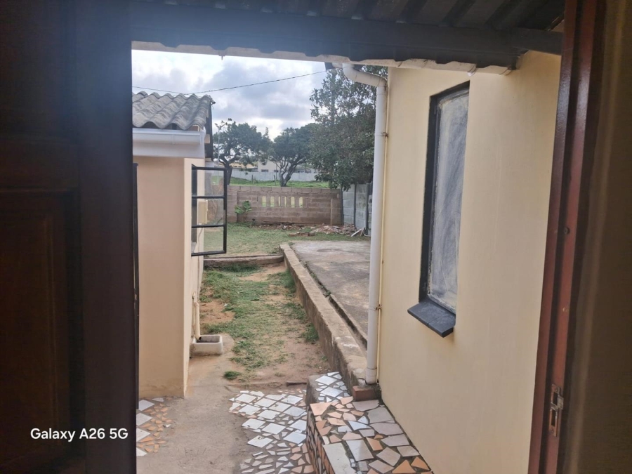 2 Bedroom Property for Sale in Austerville KwaZulu-Natal